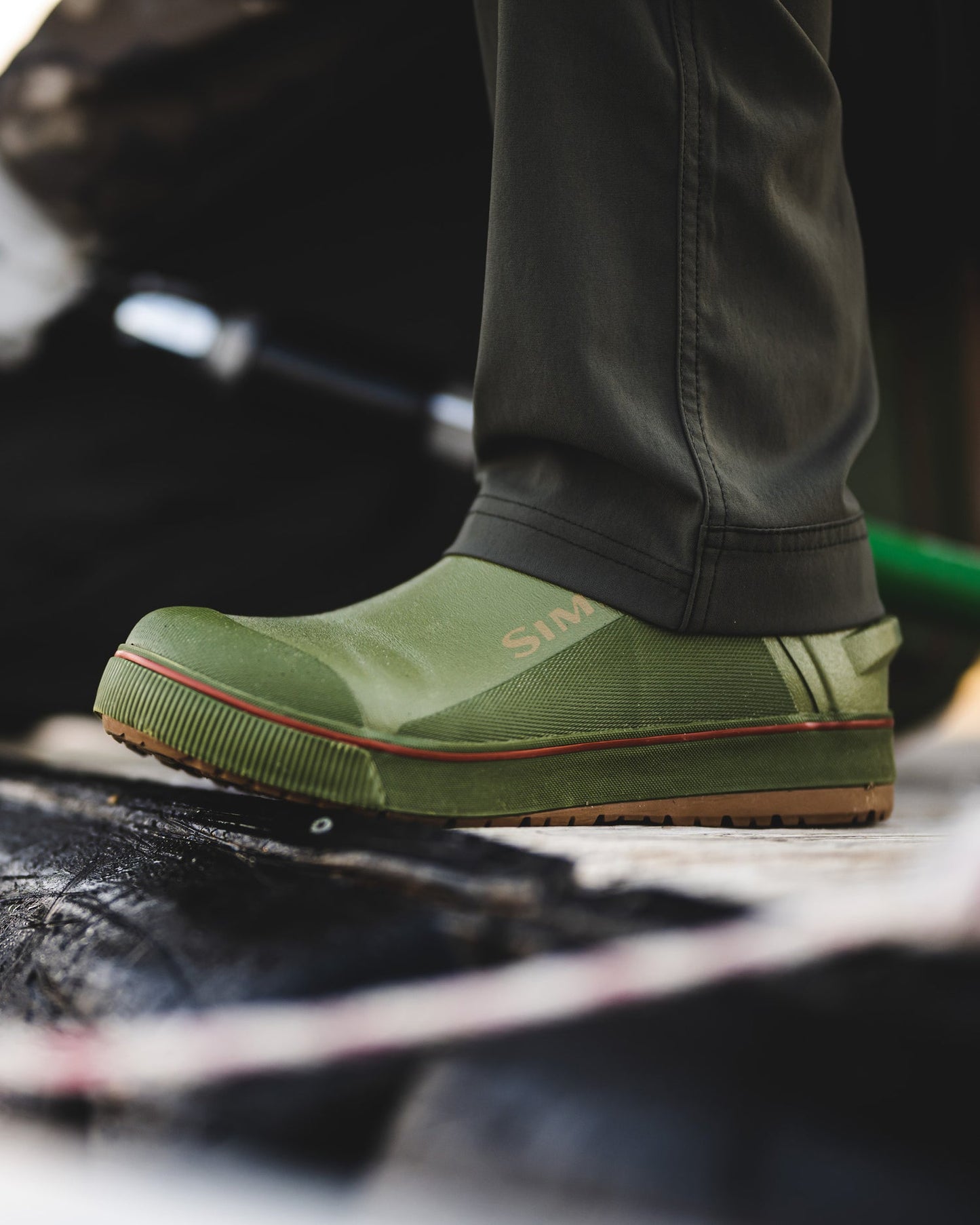 M's Simms Challenger 7" Deck Boot
